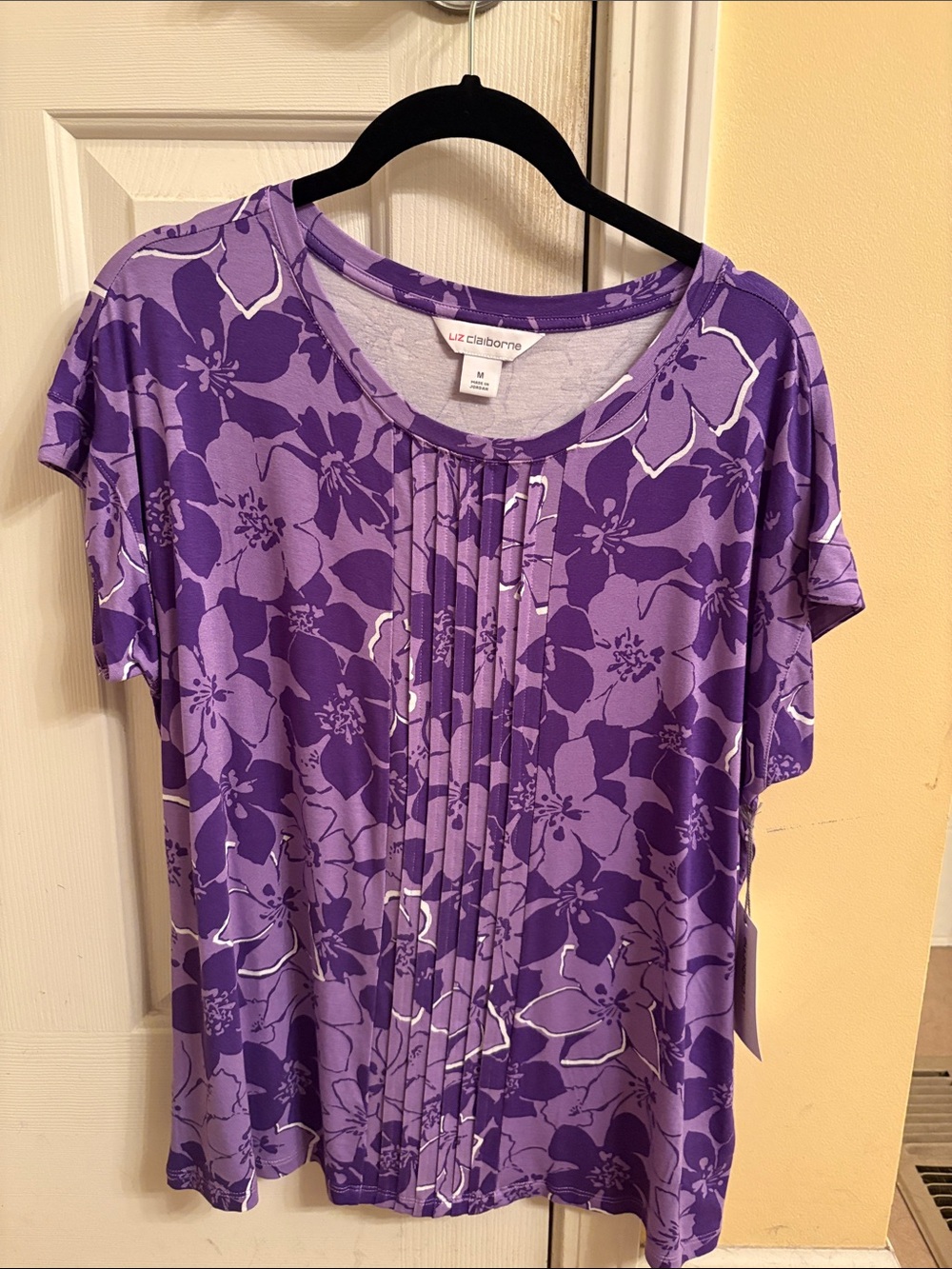 Liz Claiborne Lavender and Purple Floral Pleated Short Sleeve Top